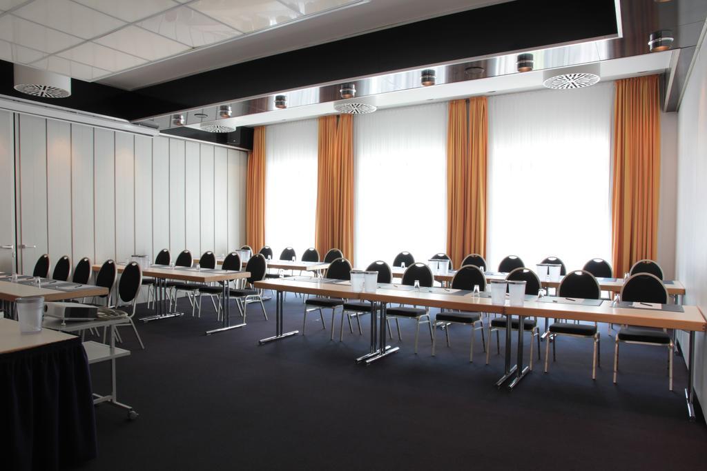 Relexa Hotel Bad Salzdetfurth Ngoại thất bức ảnh