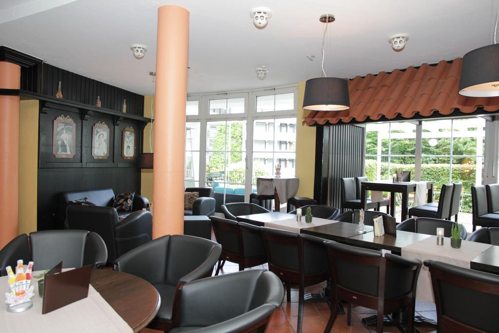 Relexa Hotel Bad Salzdetfurth Ngoại thất bức ảnh