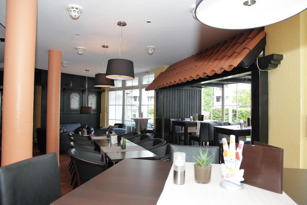 Relexa Hotel Bad Salzdetfurth Ngoại thất bức ảnh
