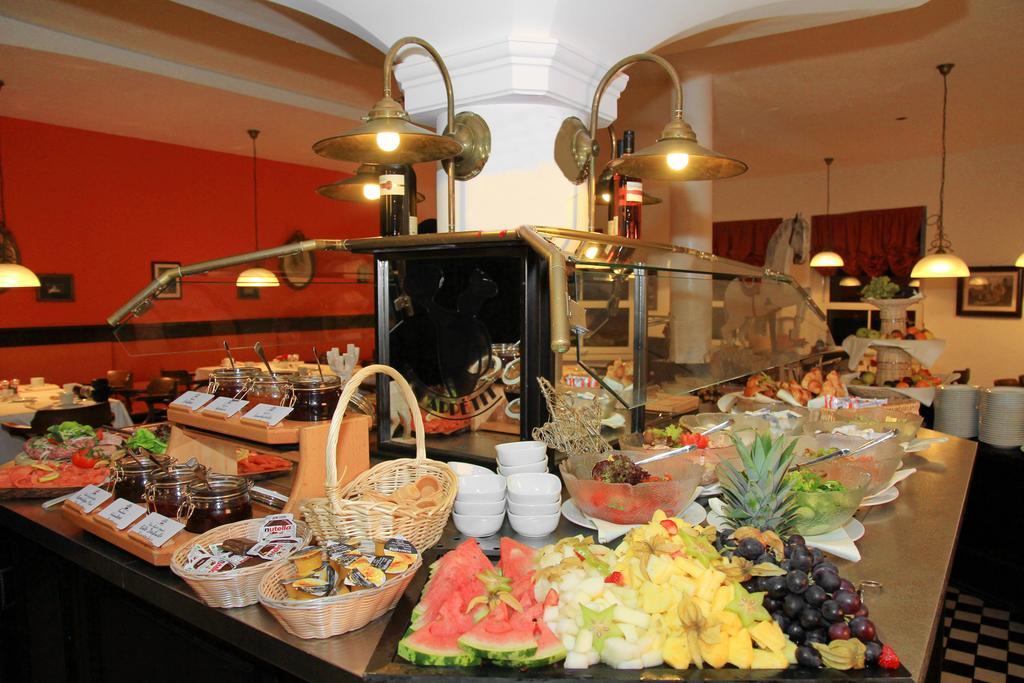 Relexa Hotel Bad Salzdetfurth Ngoại thất bức ảnh