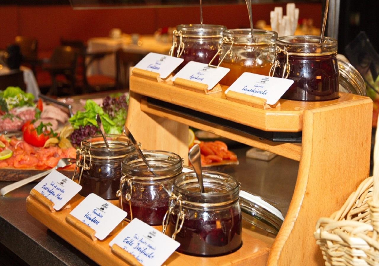 Relexa Hotel Bad Salzdetfurth Ngoại thất bức ảnh